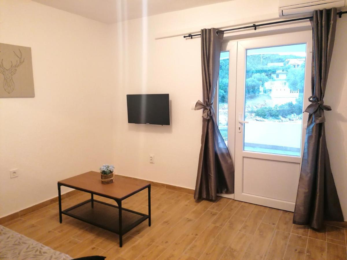 Apartments Amfora Gdinj Екстериор снимка