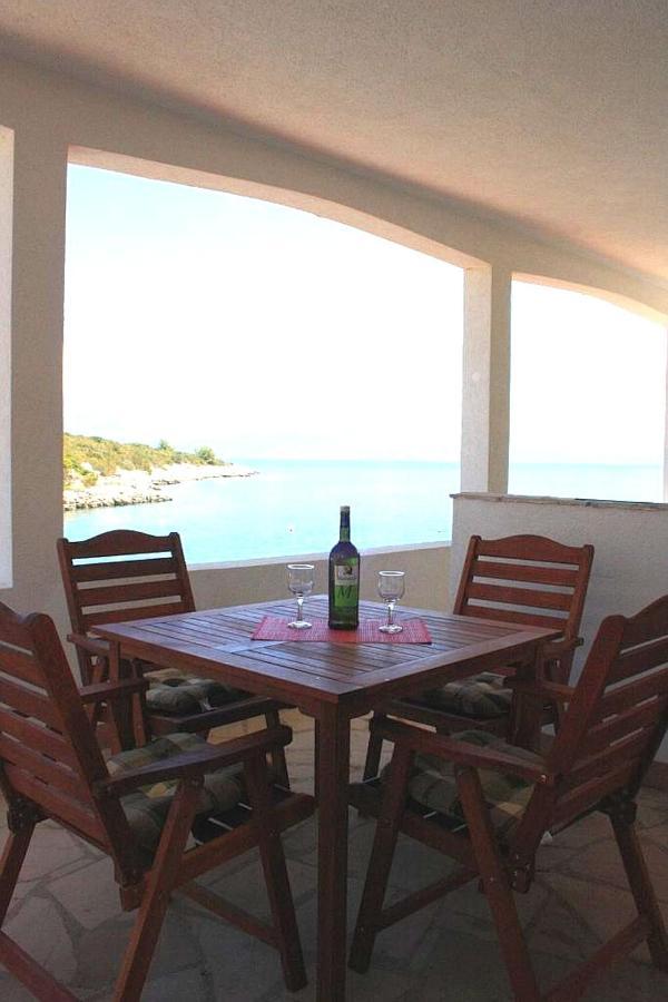 Apartments Amfora Gdinj Екстериор снимка