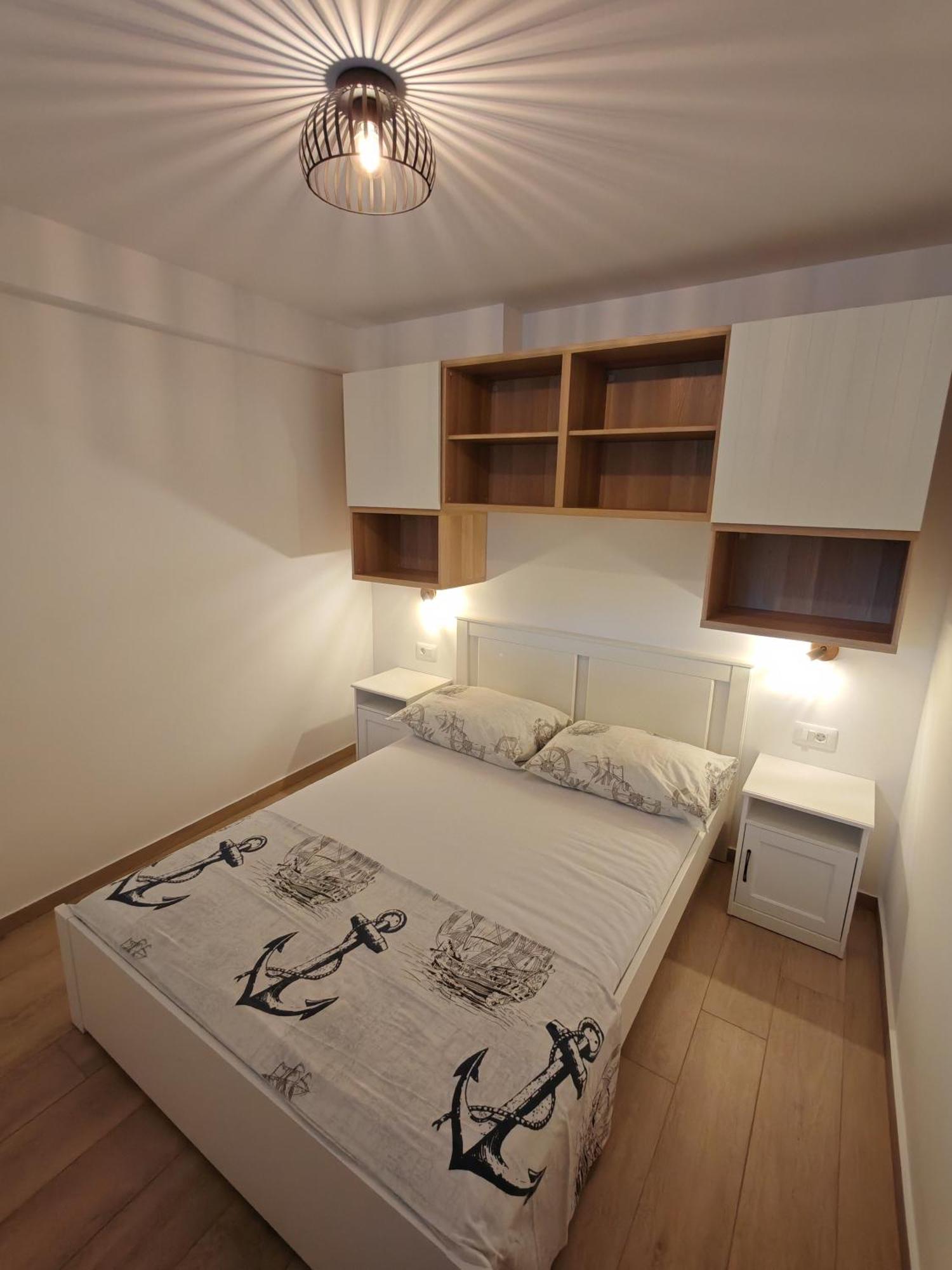 Apartments Amfora Gdinj Екстериор снимка